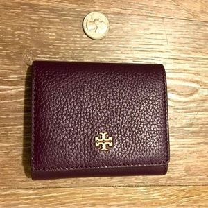💜Tory Burch Plum Wallet💜